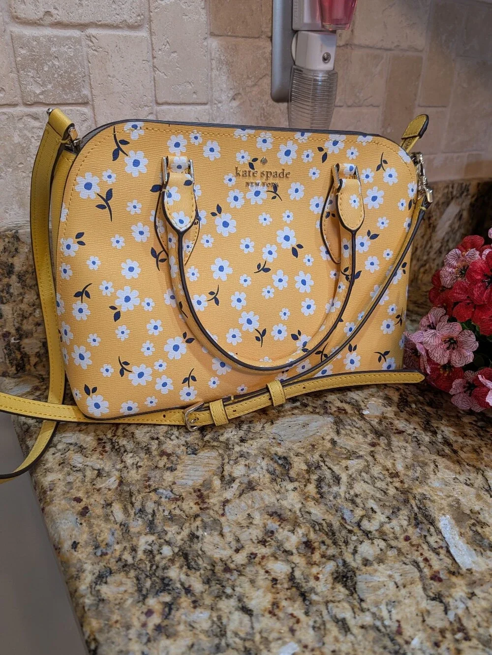 Kate Spade Daisy Floral Dome Satche